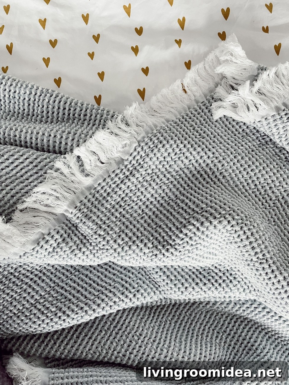 How to Make a Bed with Patterned Sheets and Pillow Shams 4 img 140905 3 2