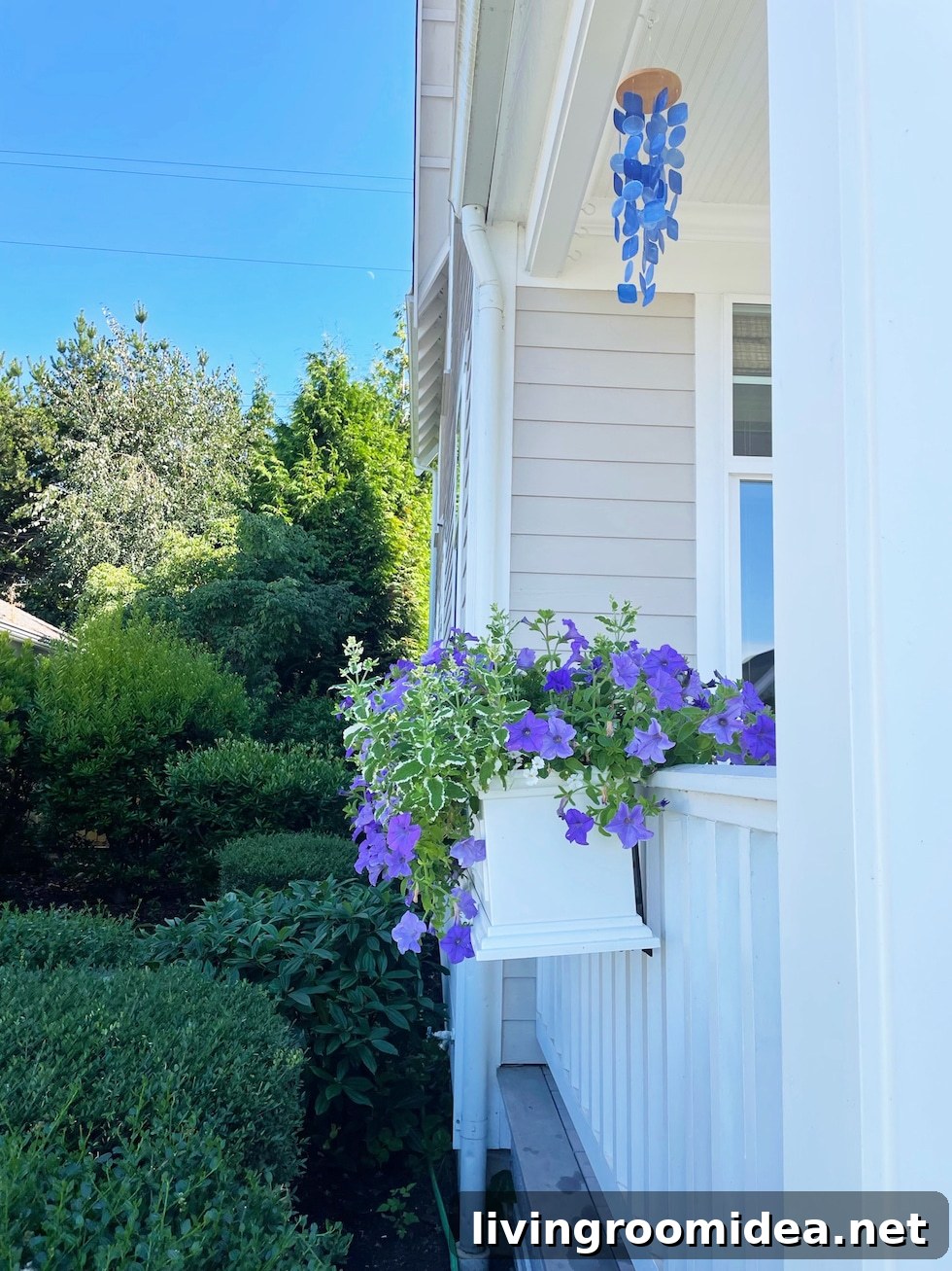 Railing Planter Boxes to Boost Your Home’s Curb Appeal 9 img 144792 8