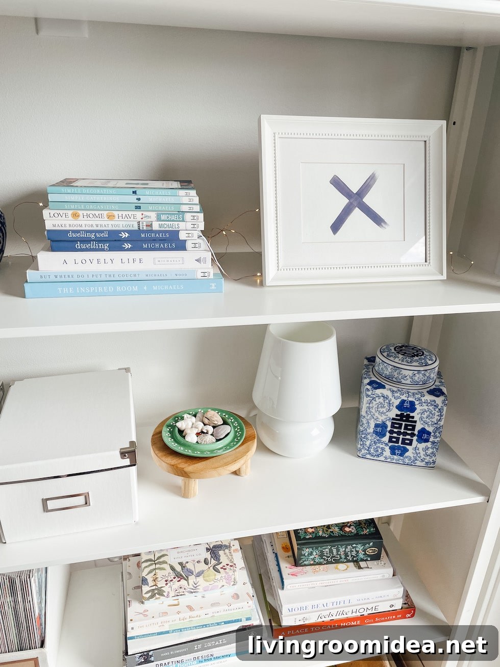 small lamp that can fit on a bookcase