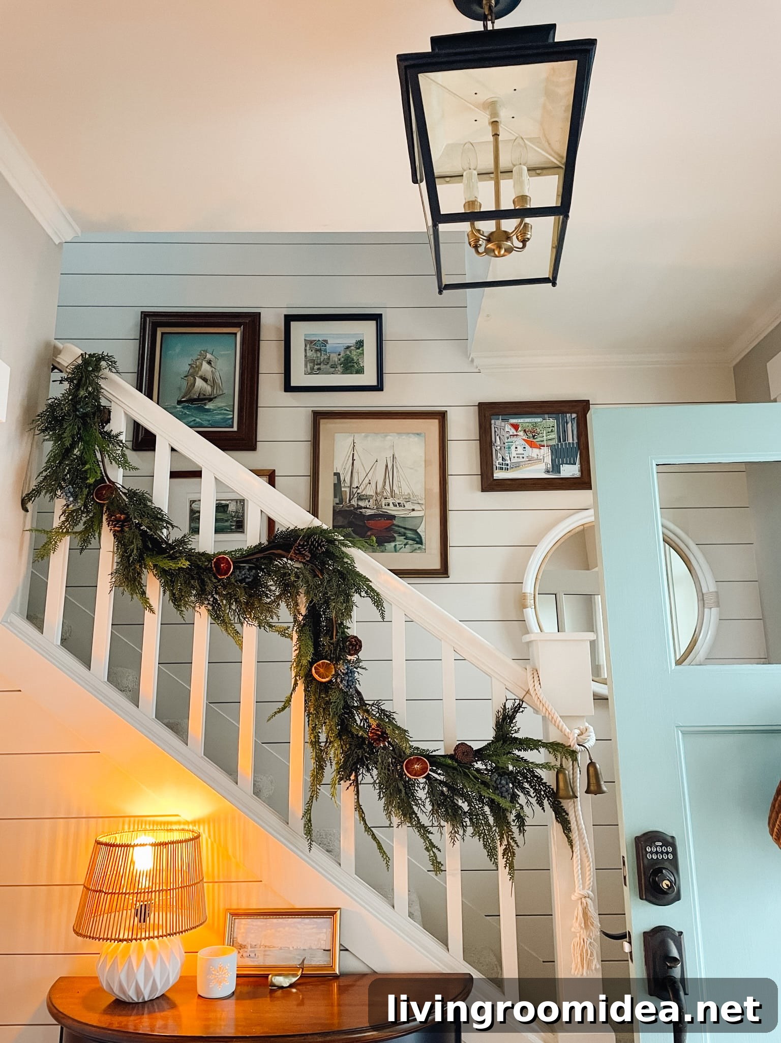 How to make Christmas garland extra full and festive for the staircase