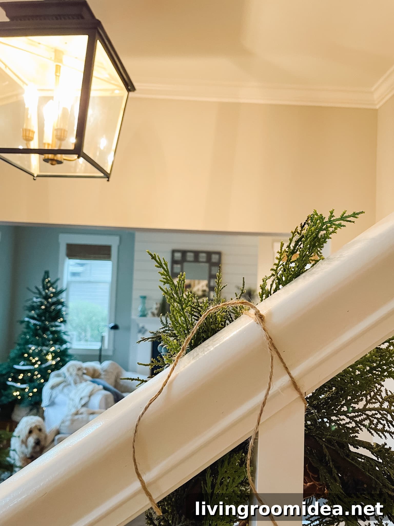 How to tie garland to railing