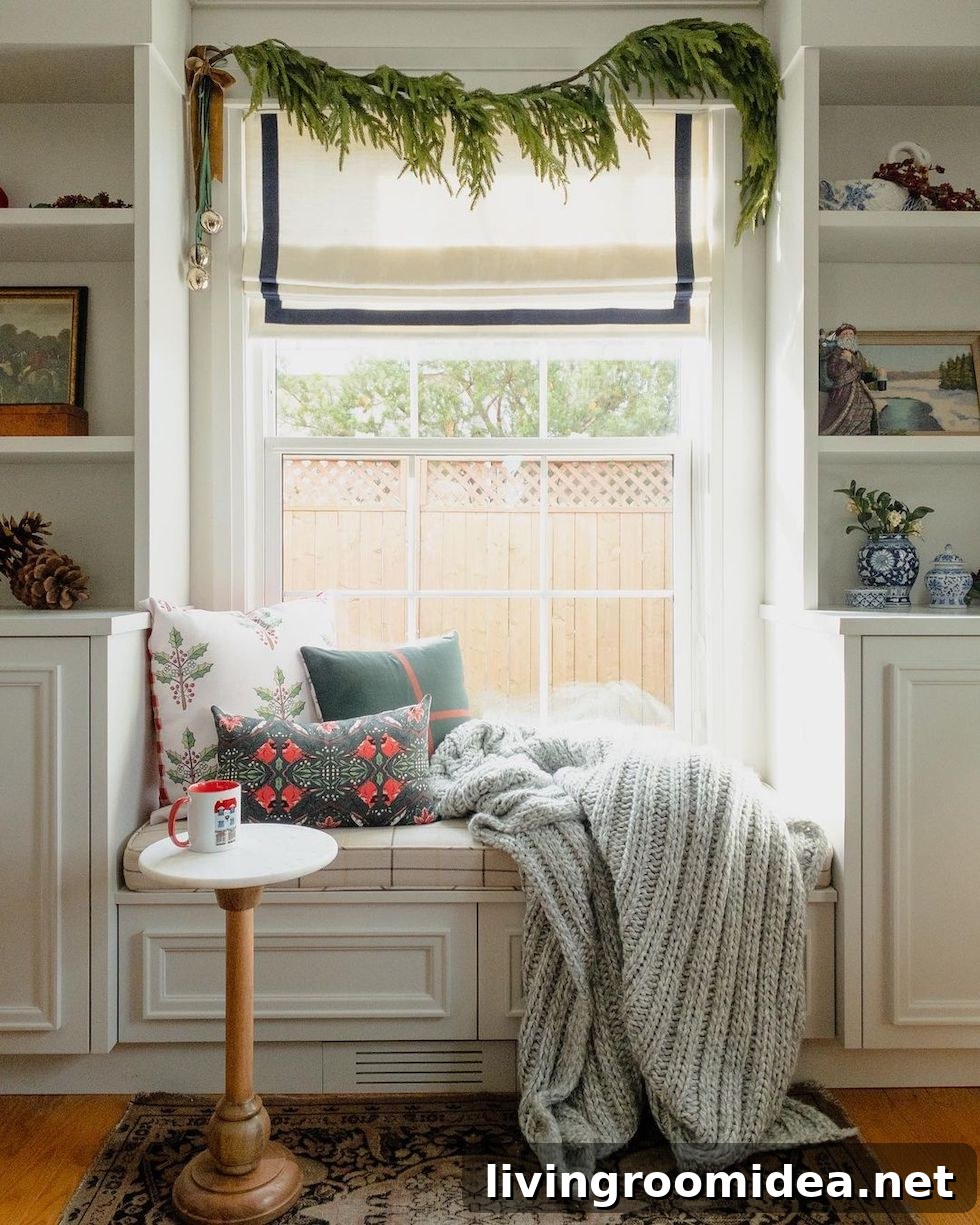 Charming Christmas Homes: Sunday Strolls & Festive Finds 5 Sunday Strolls and Scrolls, featuring Rambling Reno's darling holiday window seat and built in bookcases
