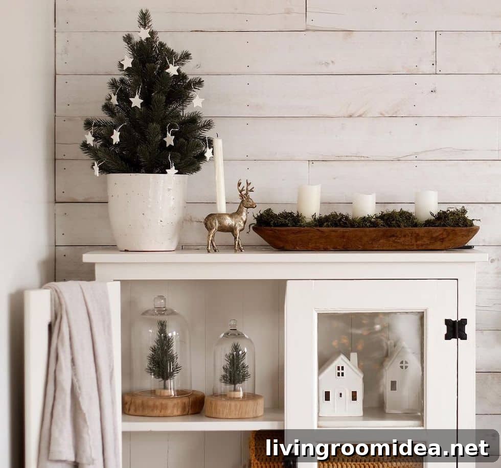 Charming Christmas Homes: Sunday Strolls & Festive Finds 6 Sunday Strolls and Scrolls featuring a charming Christmas cabinet display by Miss DIY!