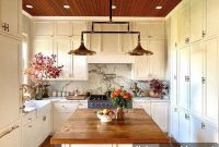 Charming Wood and White Kitchen Designs for Cozy Weekend Inspiration