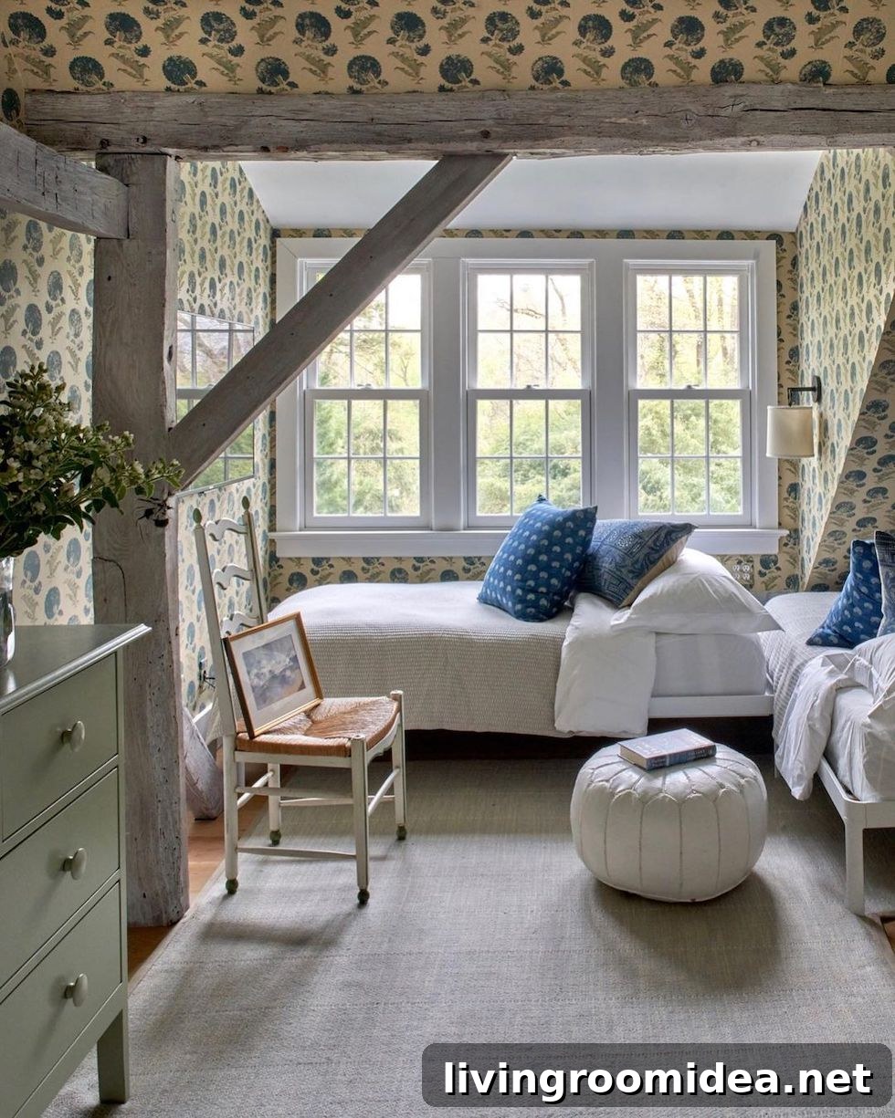 Enjoy these lovely rooms with wallpaper in today's strolls and scrolls inspiration post! 