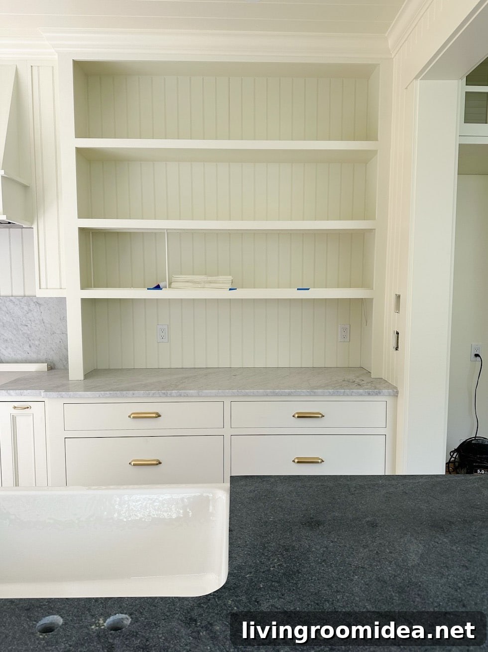 Display cabinet dishes and decorative elements