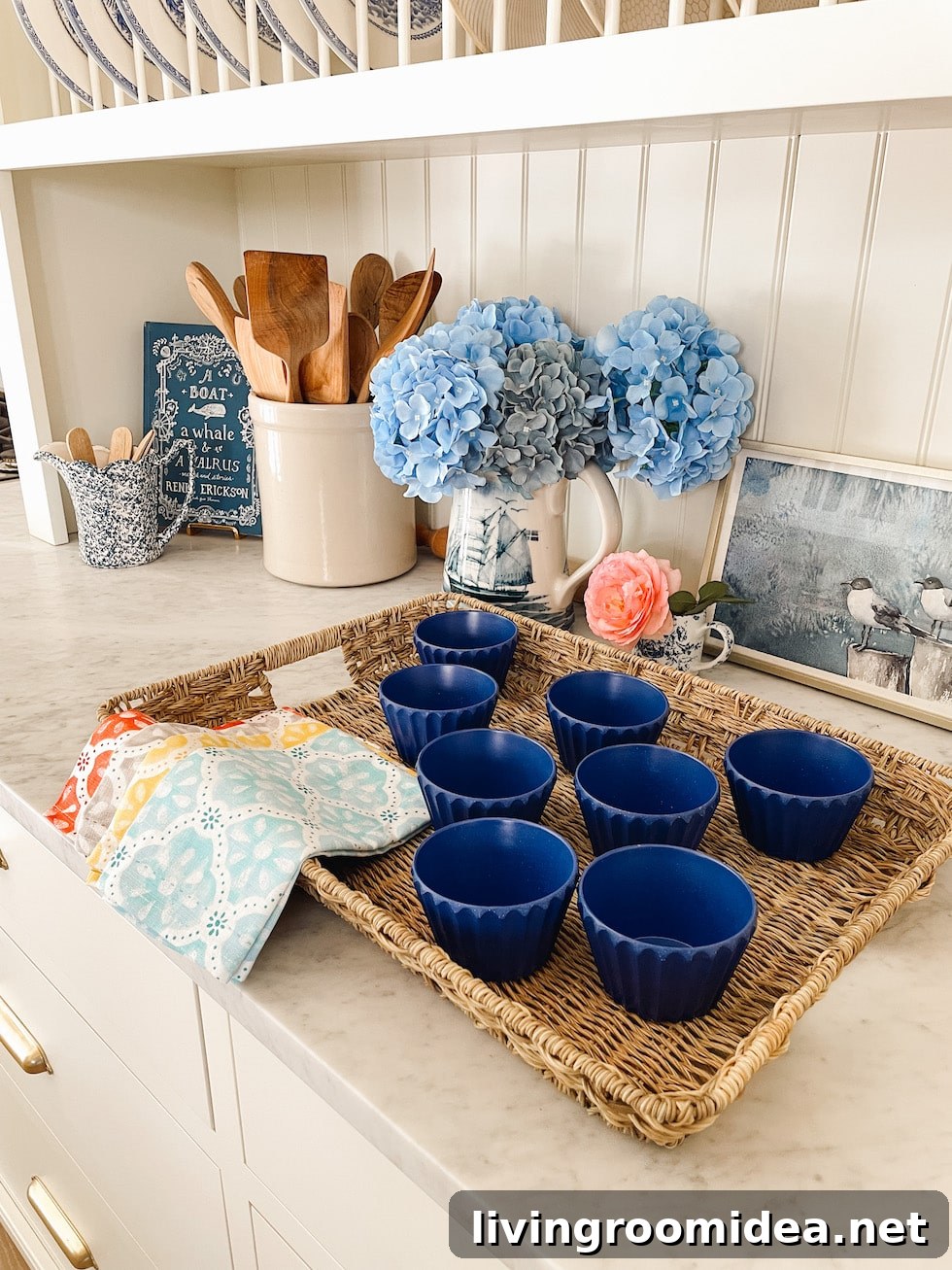 Summer ice cream party -- 10 versatile items for serving and decorating 