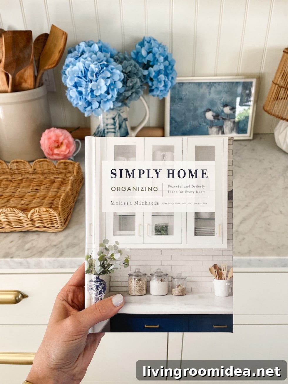 Simply Home: Two Complete Books in One Collection 4 Simply Home Book (two books in one! The popular original paperback books Simply Organizing and Simply Decorating are now combined into a hardback version called Simply Home!