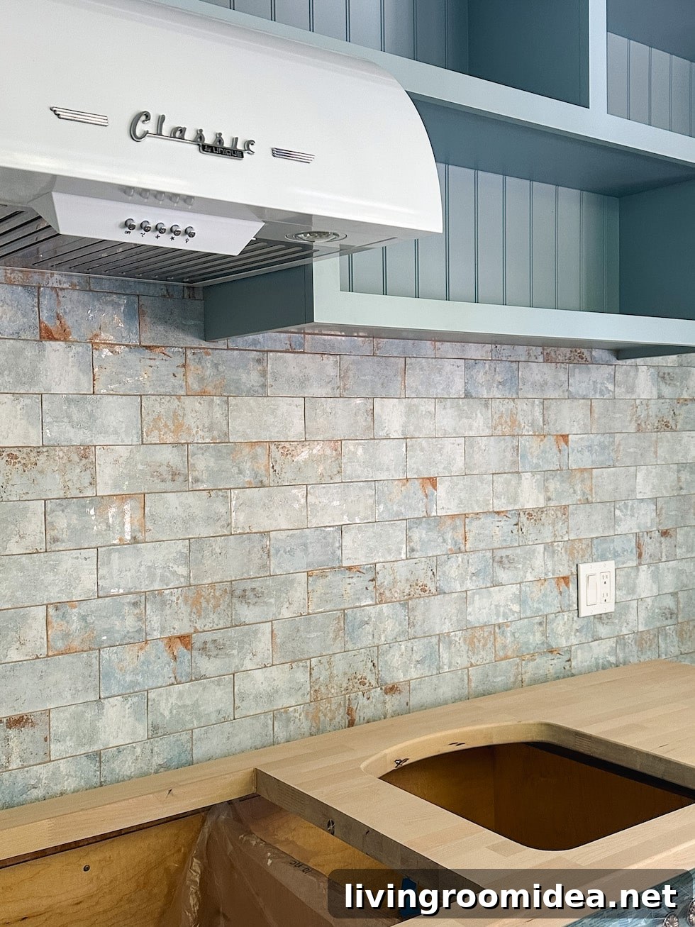 Vintage style hood in cottage kitchenette