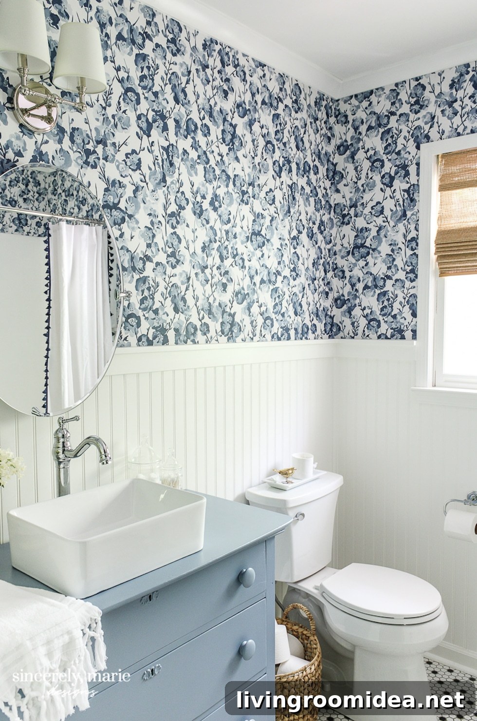 5 Charming Bathrooms to Inspire Weekend Strolls and Scrolls 6 Enjoy 5 lovely bathrooms in today's strolls & scrolls inspiration post!