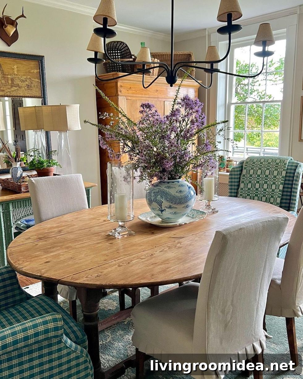 Cozy Inviting Dining Room Ideas for Relaxed Sunday Strolls and Scrolls 5 Cozy and inviting dining rooms in today's Strolls and Scrolls Inspiration post!
