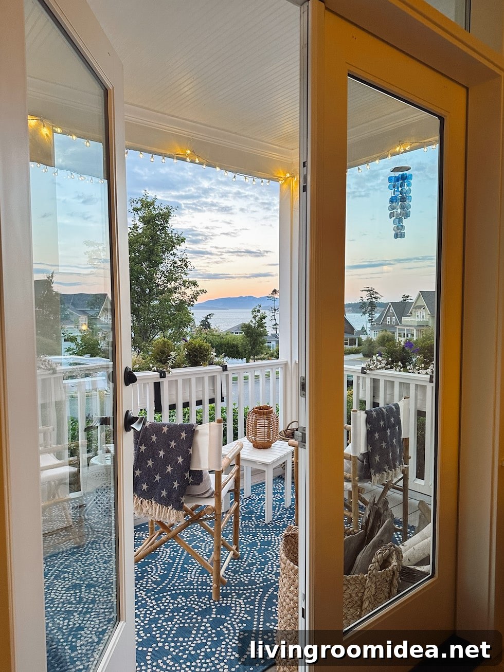 Small space coastal decorating ideas