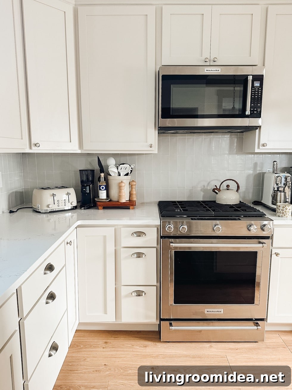 Beach cottage kitchen