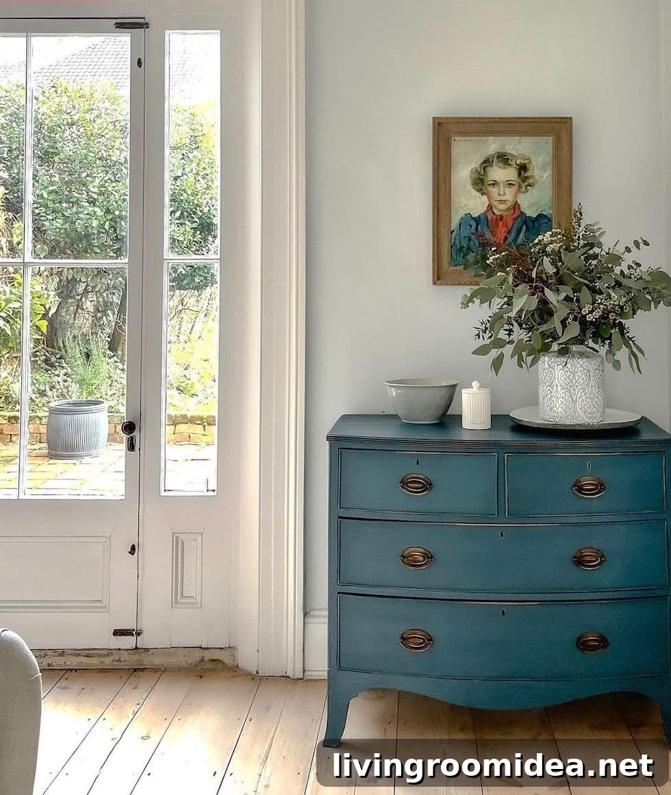 Blue and white rooms: My Sunday Scrolls and Strolls inspiration rooms!
