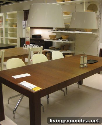 Parson's dining table with pendants