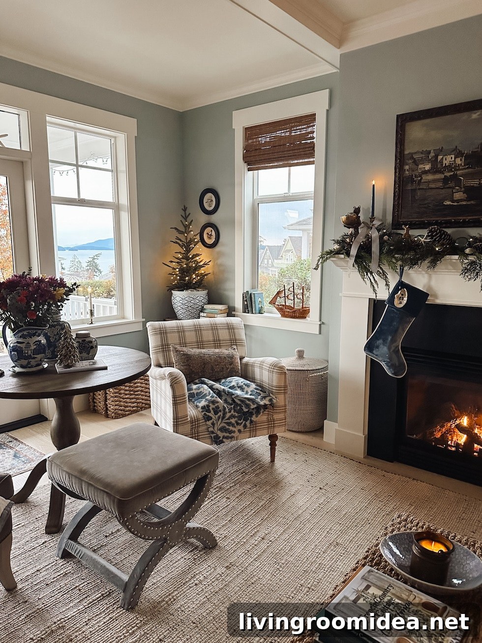Coastal Cottage Christmas Decorating