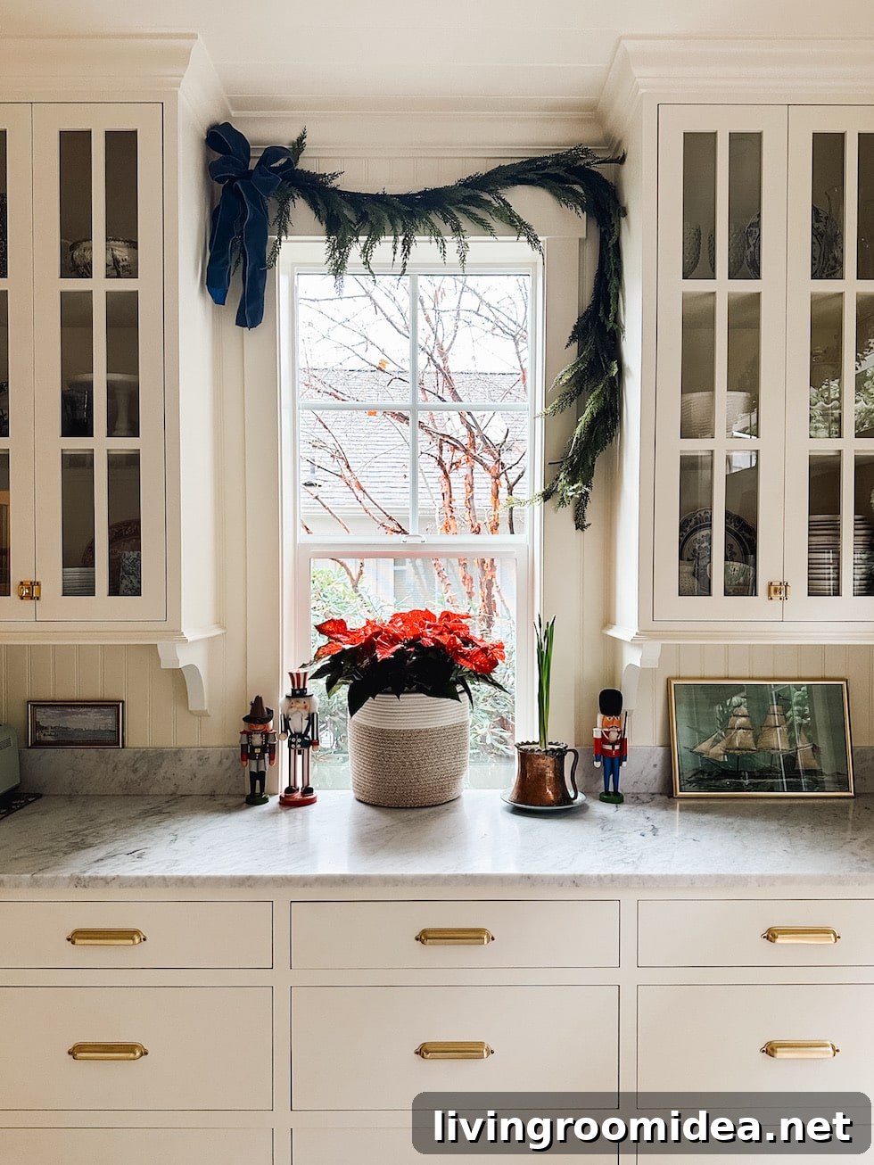 English style cottage kitchen, christmas by the sea
