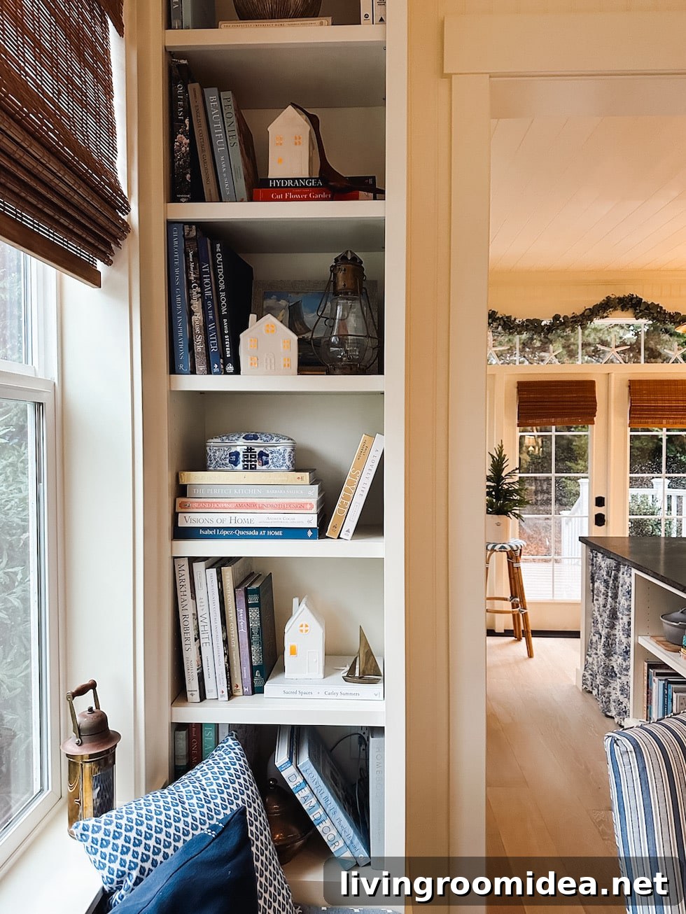 Dining room bulit in bookcases