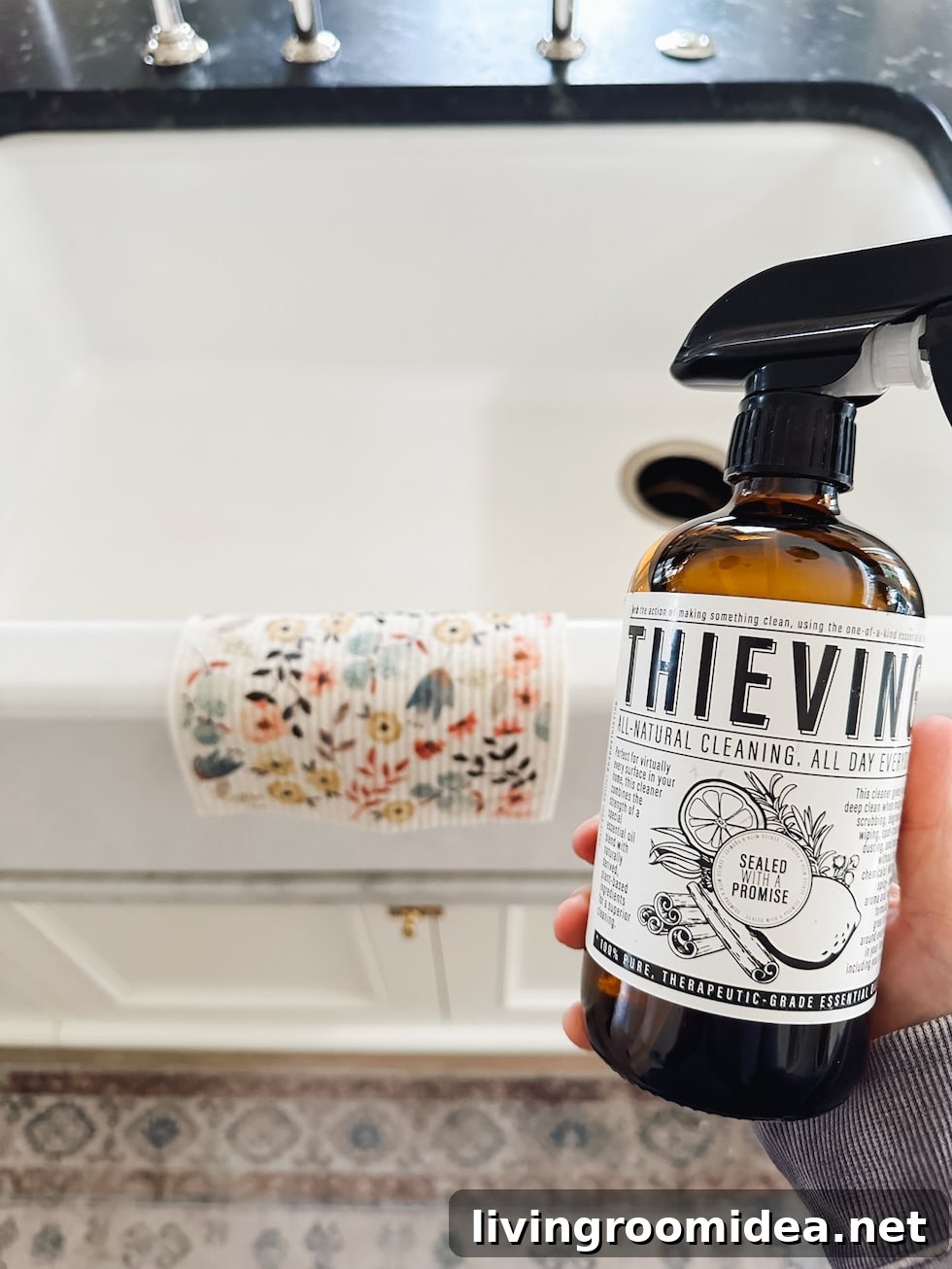 Cleaning with Swedish dishtowels (sources and tips in the post!)