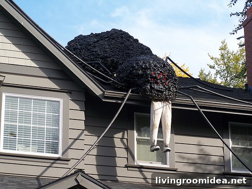 halloween-spider-on-roof img 1674 12 1
