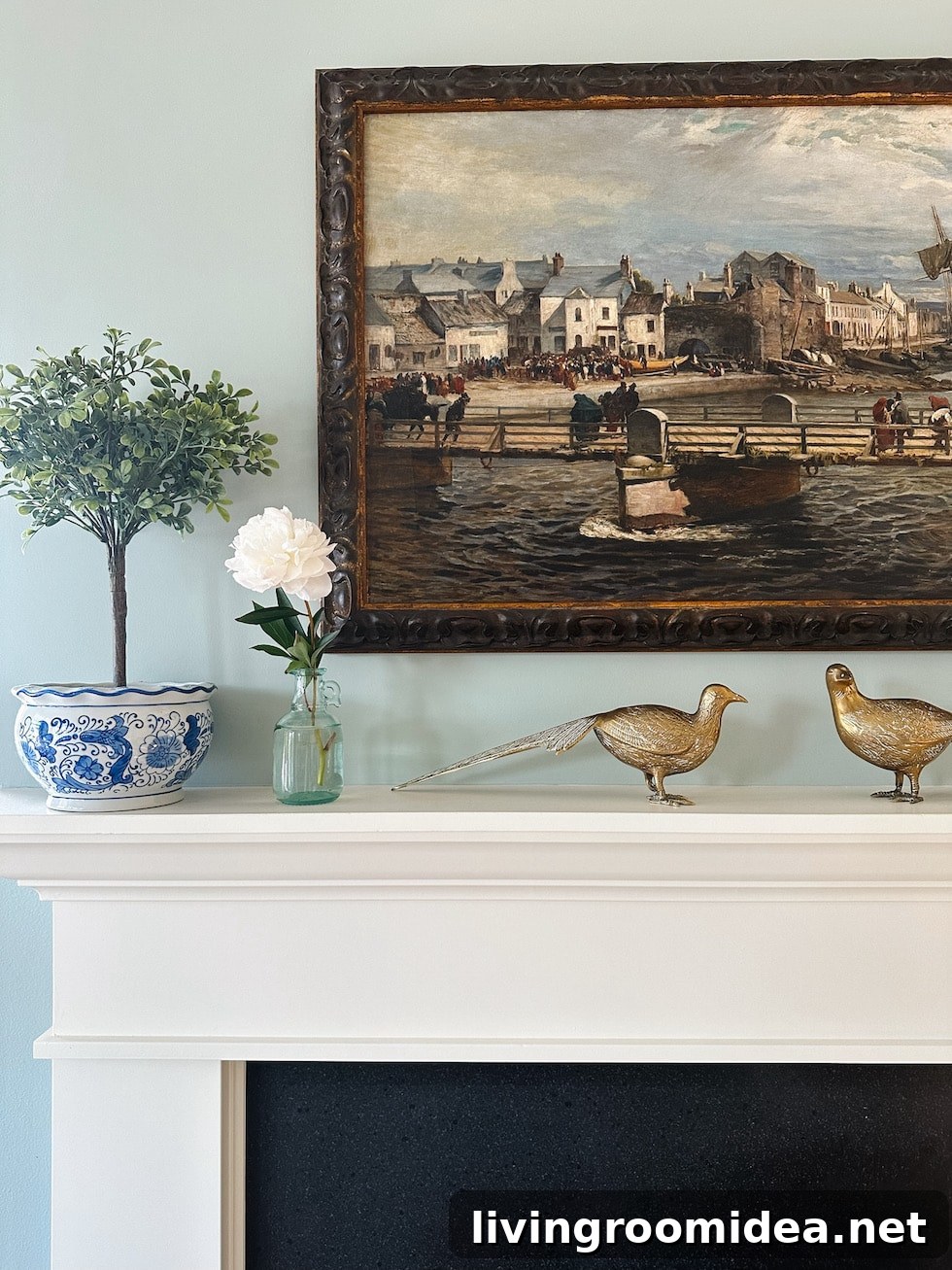 30+ Stylish Summer Decorating Ideas for Bright, Breezy Homes 16 img 168420 15