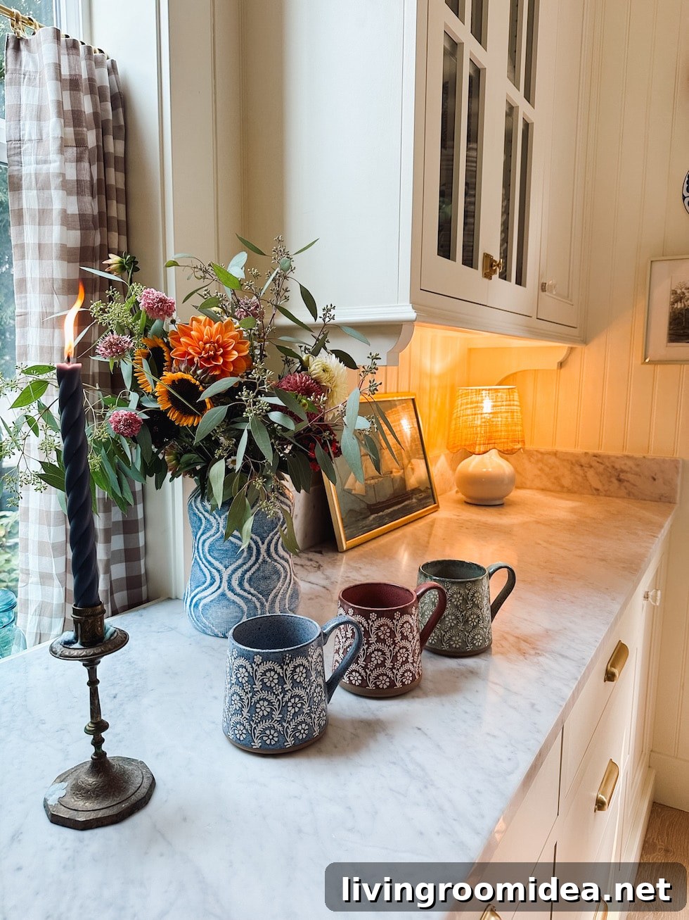 Stoneware mugs in different colors