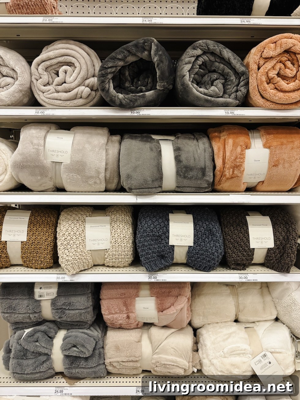 Target Fall Decor 2024: Stylish Mood Boards and Shopping Guide 4 Styled vignette