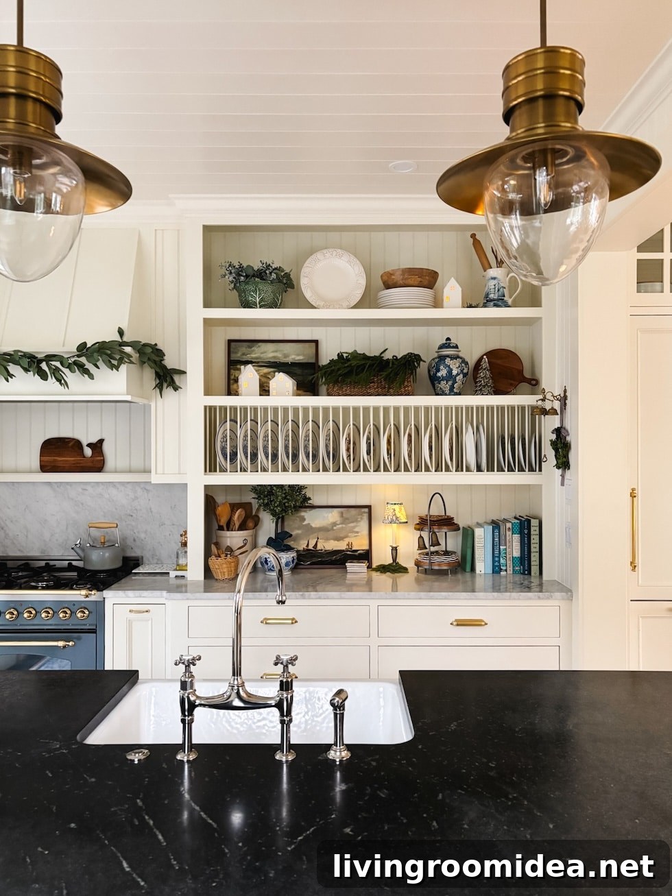 Coastal Cottage Christmas Home Tour 2024: Holiday Decorating Ideas 15 img 173485 19 1