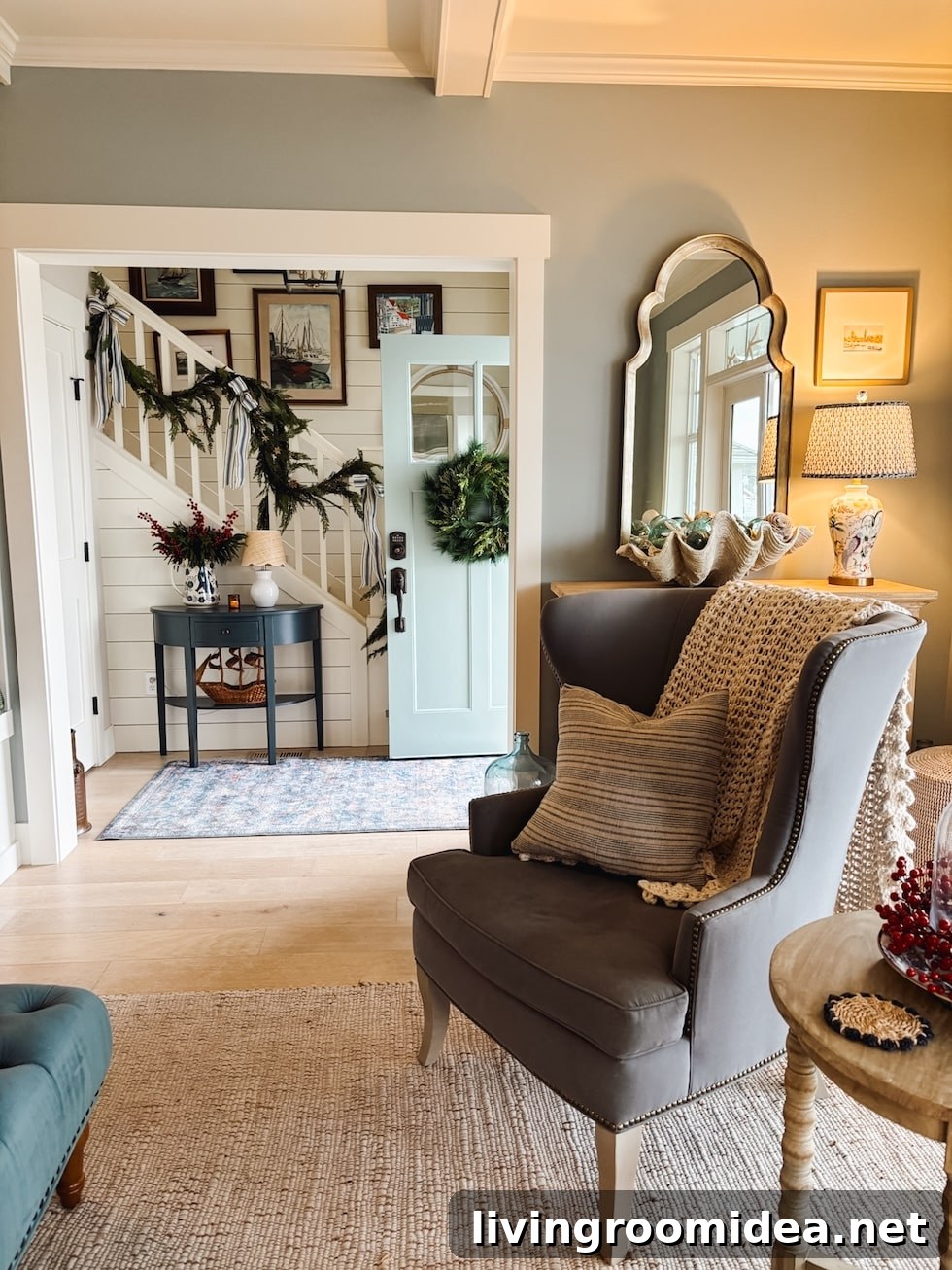 Coastal Cottage Christmas Home Tour 2024: Holiday Decorating Ideas 3 img 173485 2 1