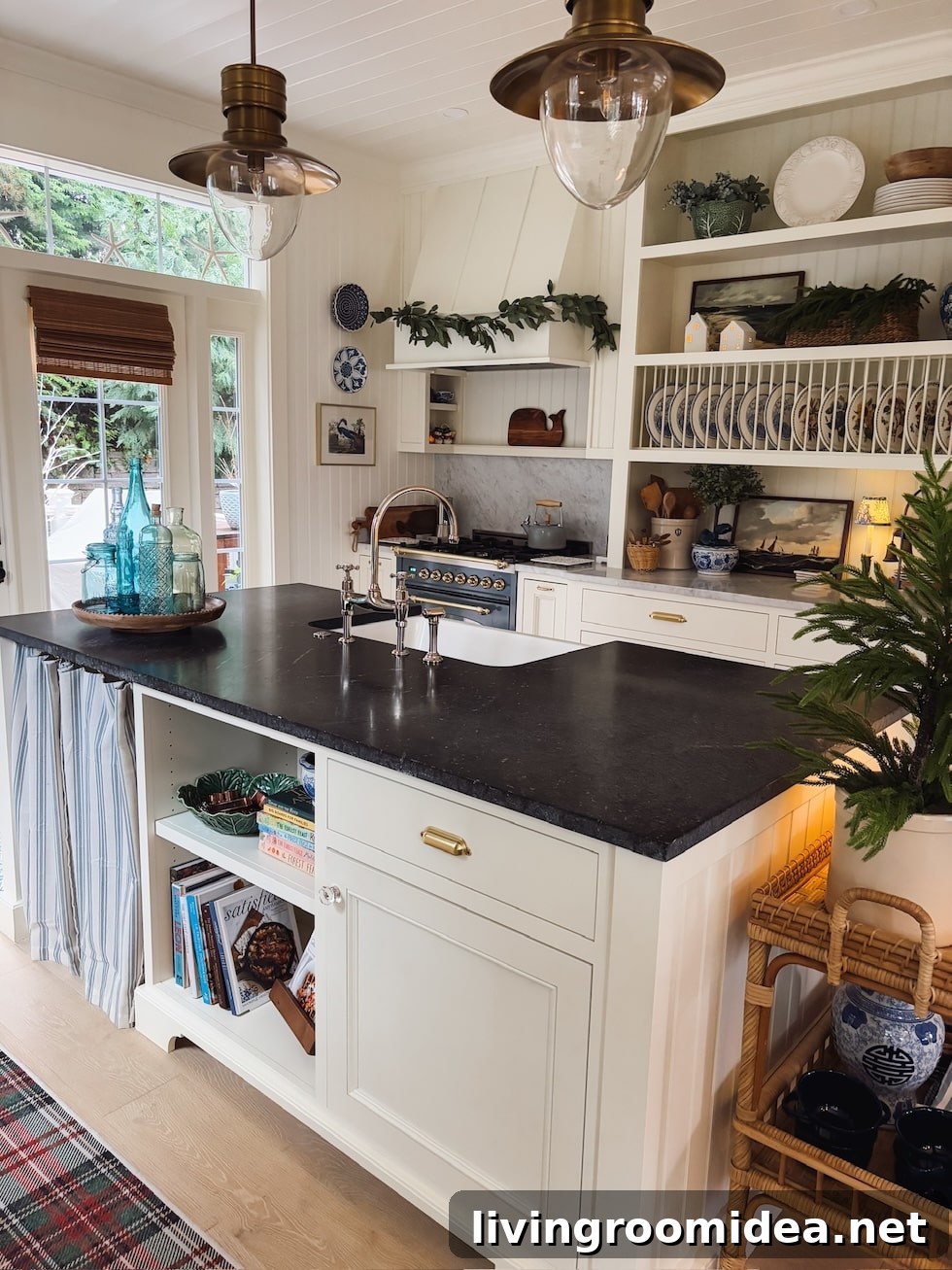 Coastal Cottage Christmas Home Tour 2024: Coastal Holiday Decor Ideas 29 img 173485 34