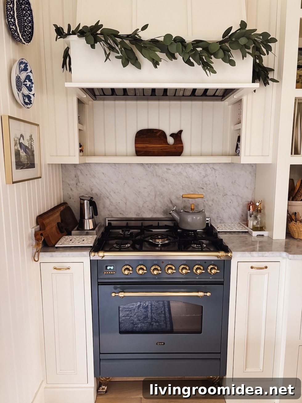 Coastal Cottage Christmas Home Tour 2024: Coastal Holiday Decor Ideas 30 img 173485 36