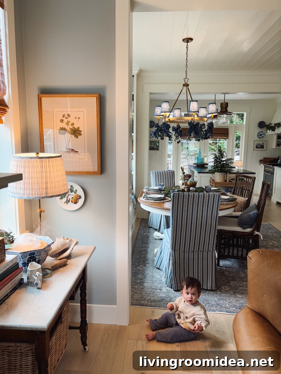 Coastal Cottage Christmas Home Tour 2024: Holiday Decorating Ideas 4 img 173485 4 1