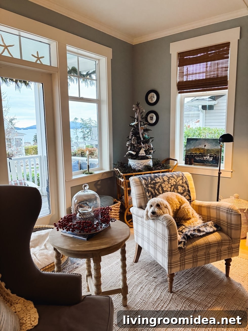 Coastal Cottage Christmas Home Tour 2024: Coastal Holiday Decor Ideas 36 img 173485 43