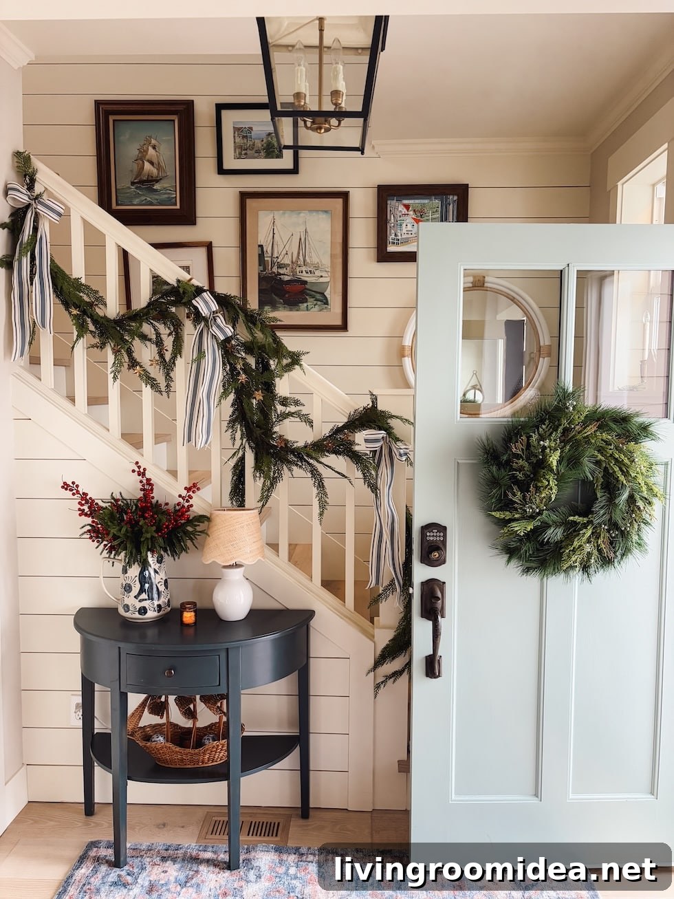 Coastal Cottage Christmas Home Tour 2024: Coastal Holiday Decor Ideas 37 img 173485 44