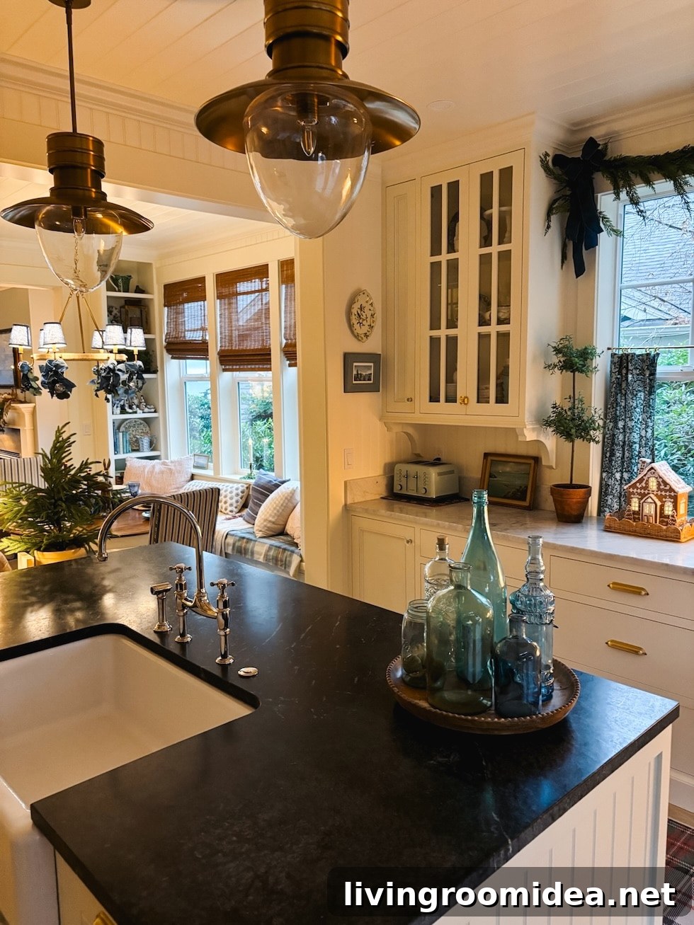 Coastal Cottage Christmas Home Tour 2024: Holiday Decorating Ideas 59 img 173485 69 1
