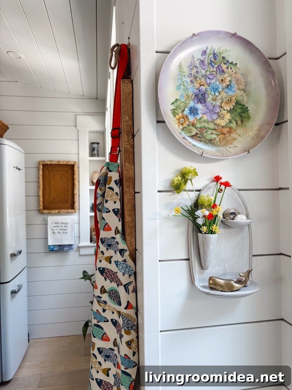 400-Square-Foot Summer Cottage: Smart Tips for Small-Space Living 11 img 178823 10 1