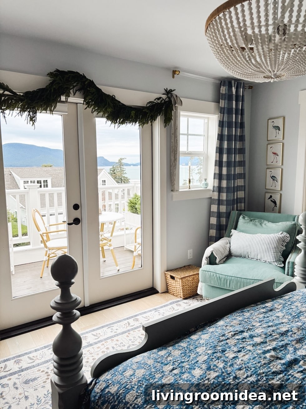 Nancy Meyers–Style Coastal Christmas: 9+ Cottage Decor Ideas 18 img 183517 21 1