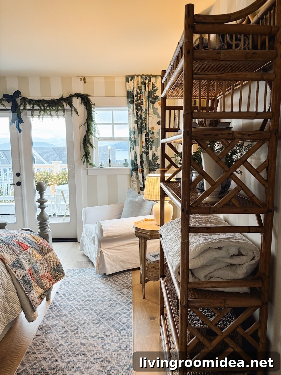 Striped Bedroom Tour: Christmas Decor Ideas and Styling Tips 3 img 185175 2 1