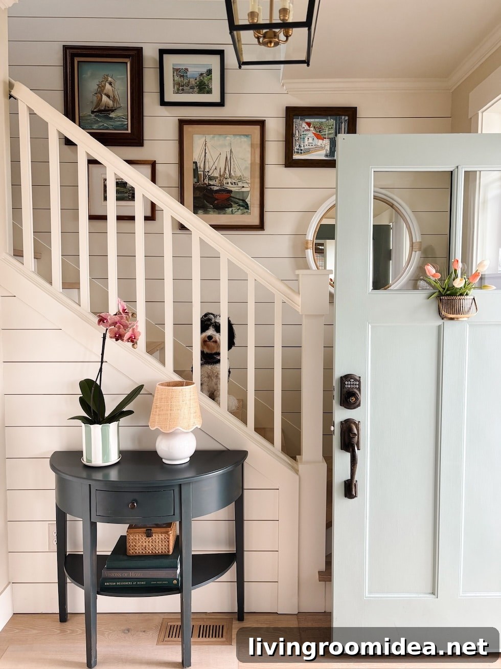 Coastal Cottage Paint Colors: Benjamin Moore & Sherwin-Williams Picks 16 img 188592 15