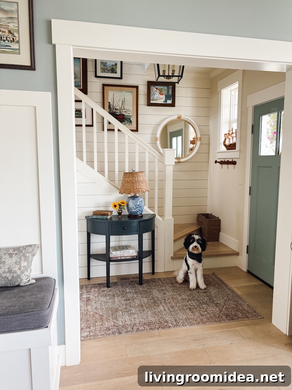 Coastal Cottage Paint Colors: Benjamin Moore & Sherwin-Williams Picks 17 img 188592 16