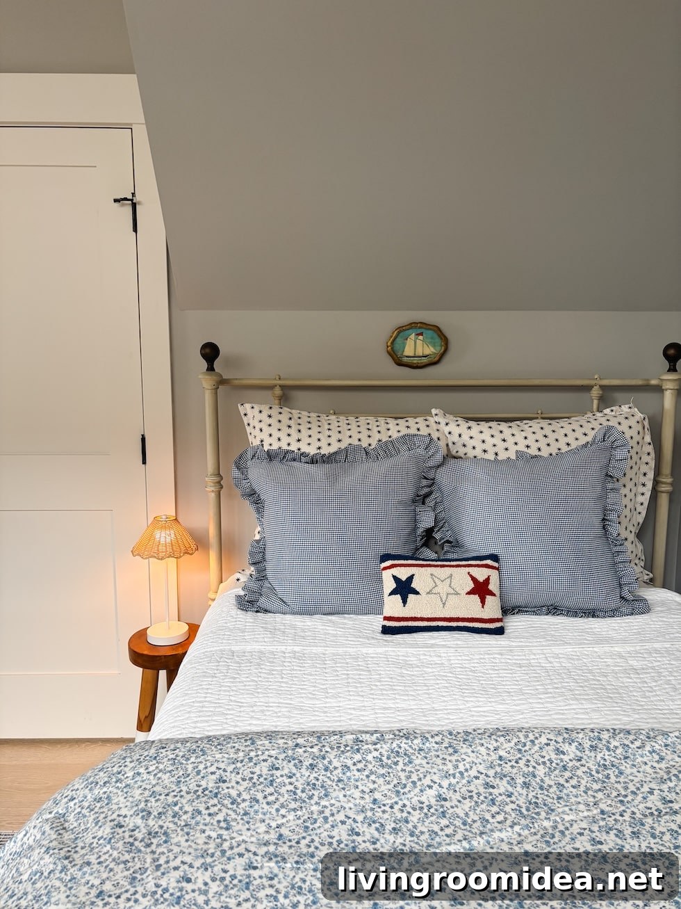 Summer-Ready Home: Stylish Red, White & Blue Decorating Ideas 9 img 193423 9