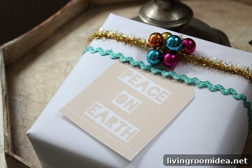 Free Printable Peace on Earth Gift Tags