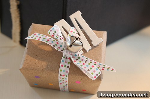 DIY-Confetti-Gift-Wrap creative gift wrap ideas, christmas