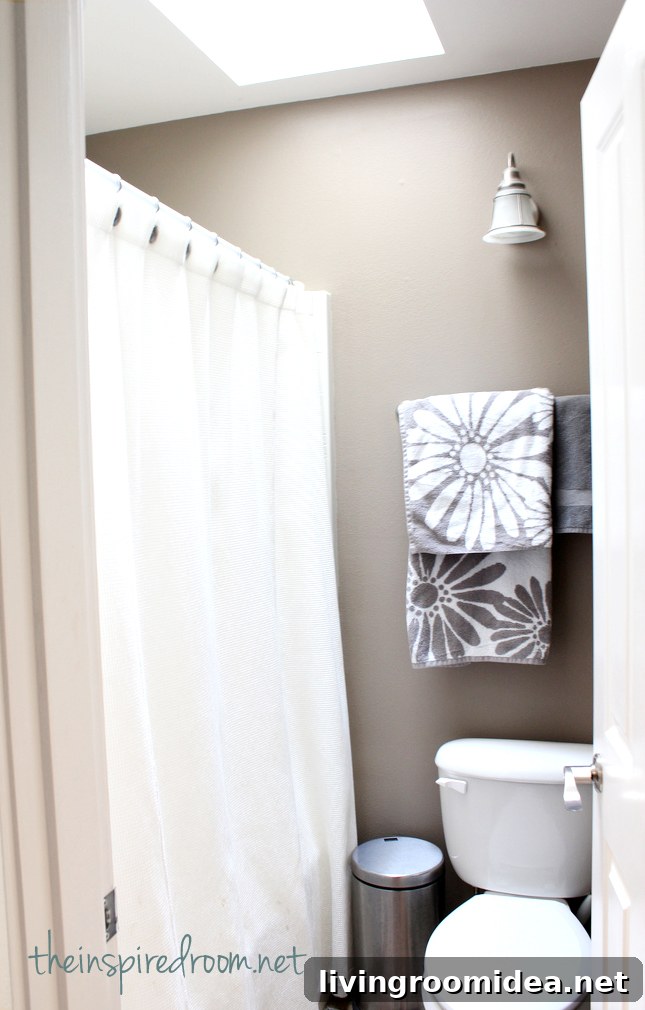 Boys’ Bathroom Before and After Remodel Ideas 10 img 26106 16 2
