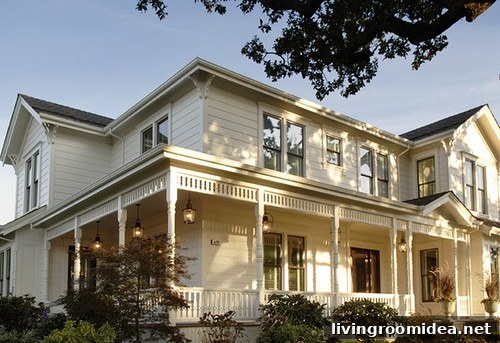 farmhouse exterior