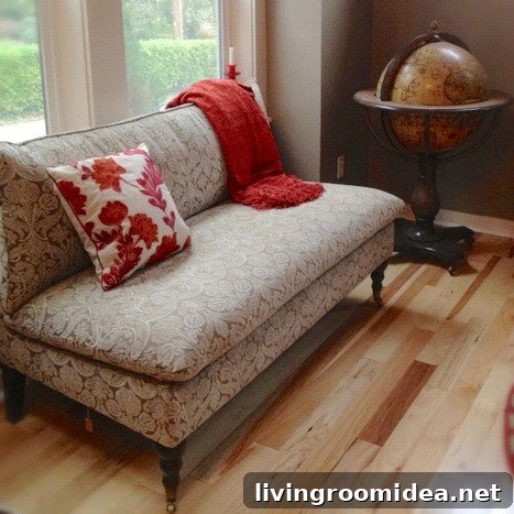 settee img 36028 1