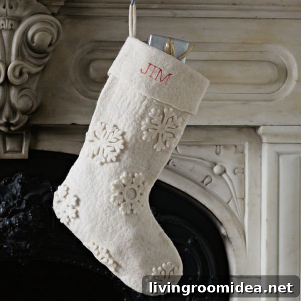 felt snowflake stockings img 36844 9