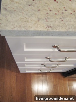 Pashmina in kitchen mockup