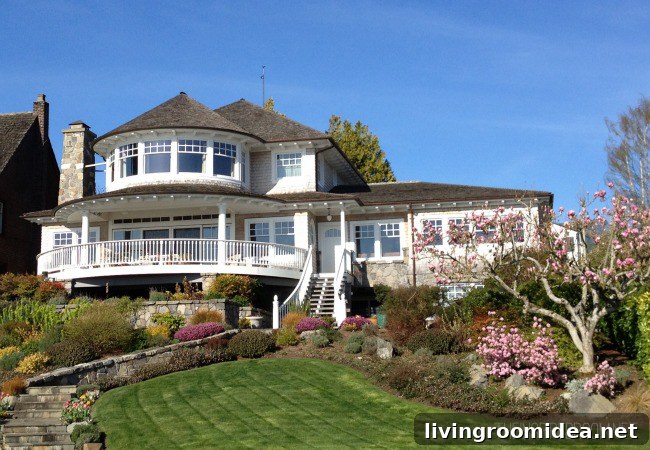 Seattle home round porch