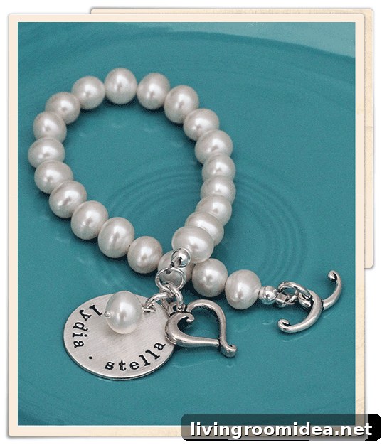 Mother's Day Gift Ideas + Vintage Pearl Jewelry Giveaway 5 Pearl Bracelet gift idea